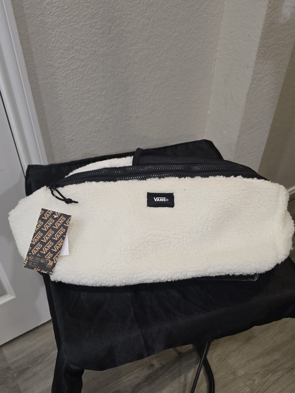 Vans Detached Sling Bag- Marshmallow White - Picture 6 of 9